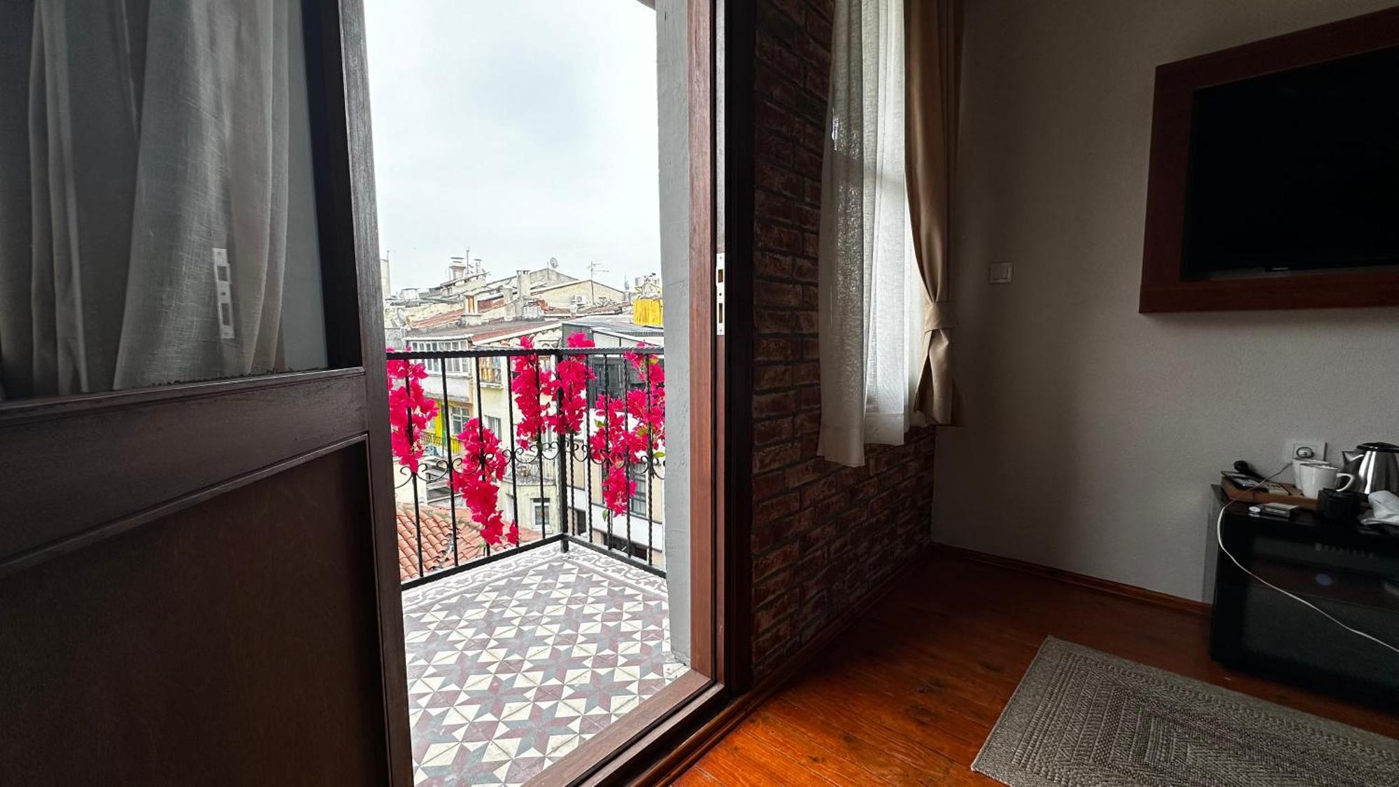 Lia Suit Besiktas Istanbul Exterior photo