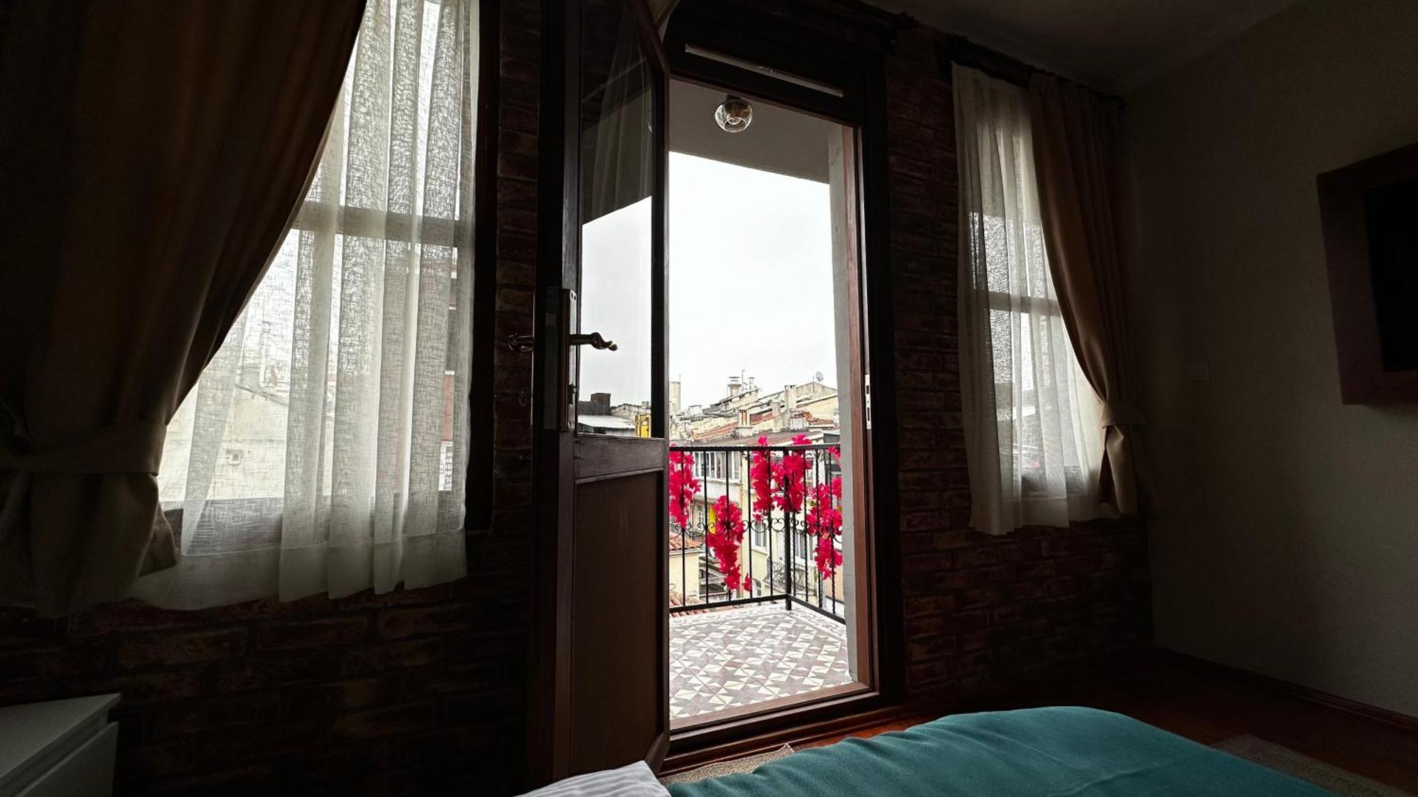Lia Suit Besiktas Istanbul Exterior photo